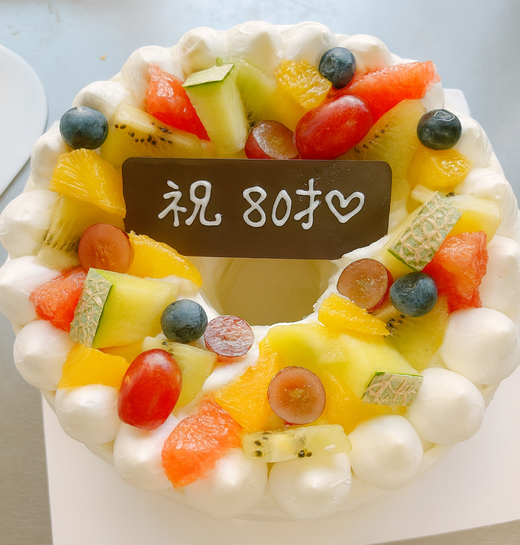 【お持帰り】≪季節のフルーツ≫デコレーションケーキ（シフォン）